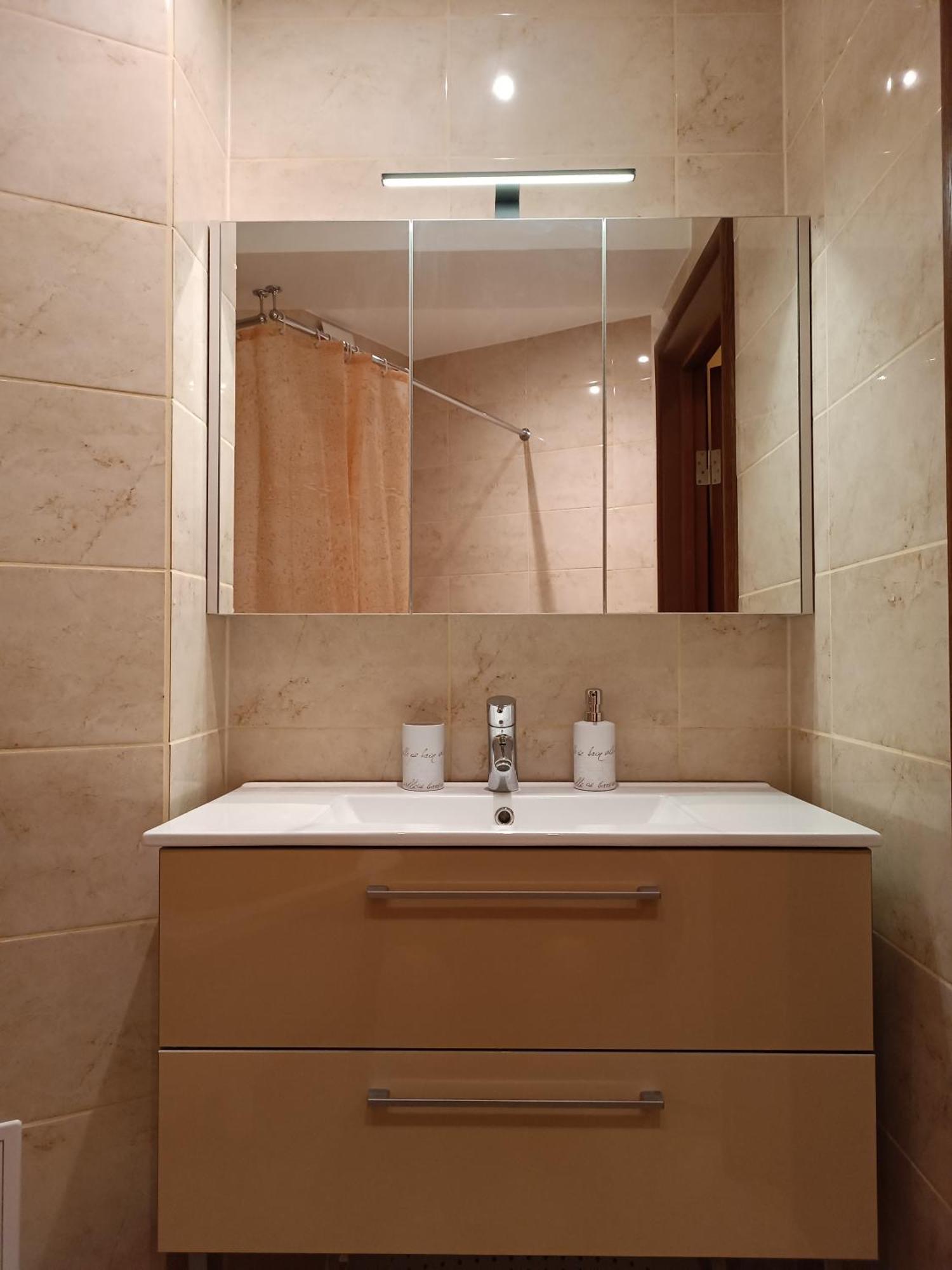 Quiet Dzelzavas Street Apartment Рига Екстер'єр фото