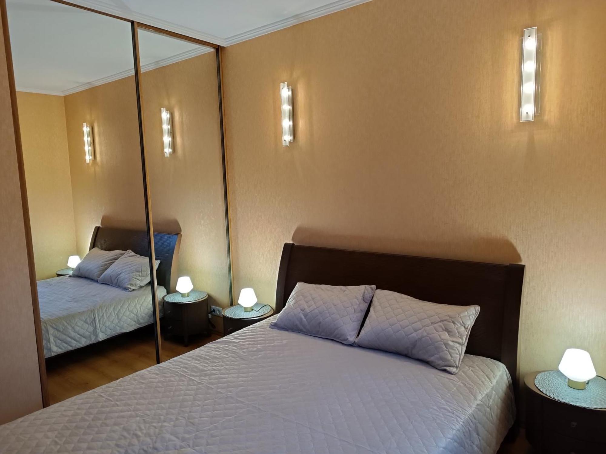 Quiet Dzelzavas Street Apartment Рига Екстер'єр фото