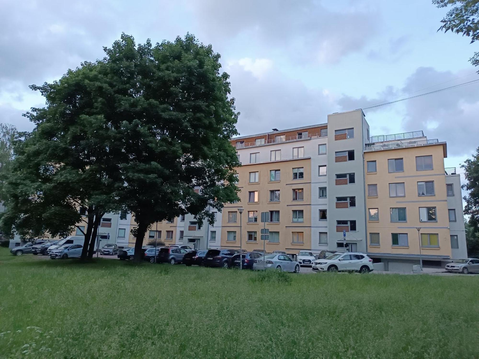 Quiet Dzelzavas Street Apartment Рига Екстер'єр фото